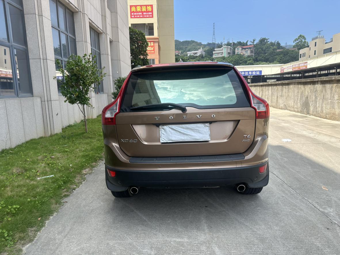 Volvo XC60 2013 thumb 3