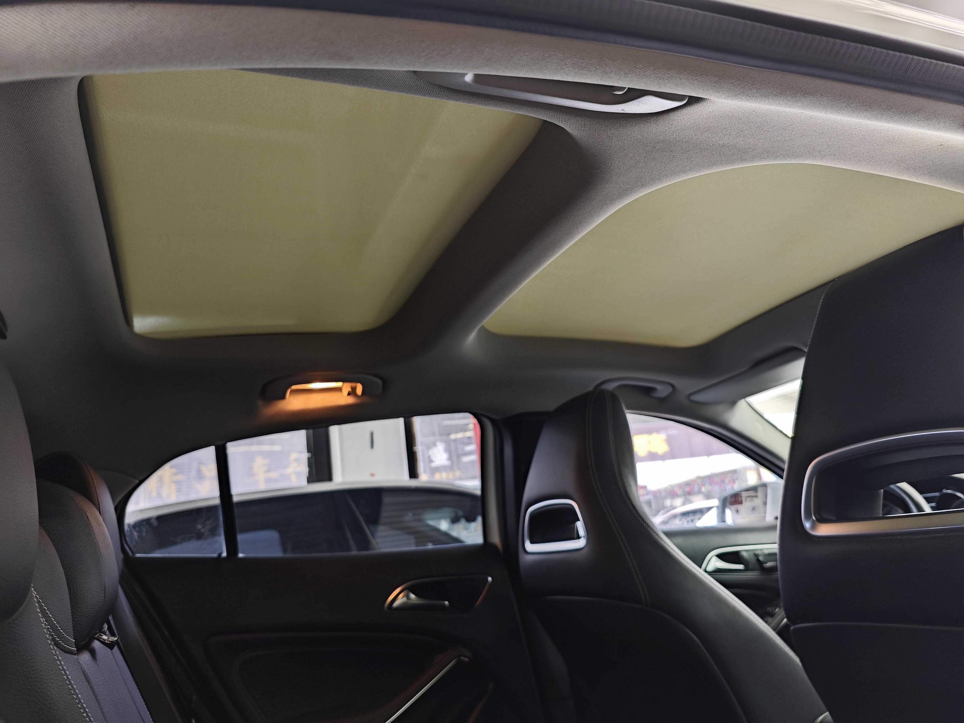 Mercedes-Benz GLA 2015 thumb 11