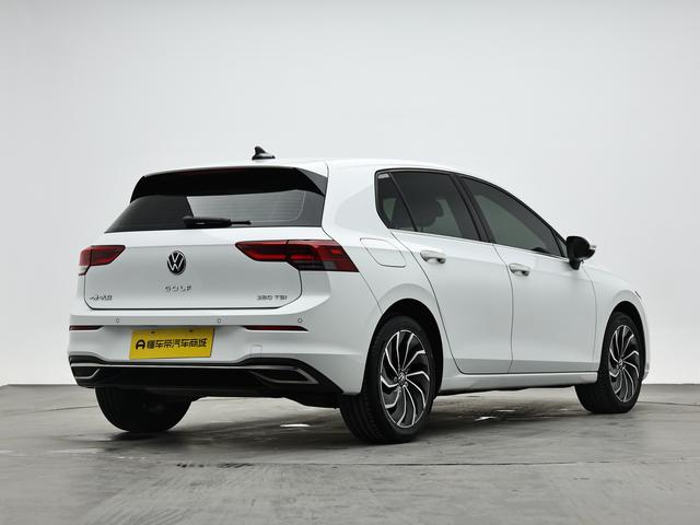 Volkswagen Golf Sportsvan 2023 thumb 5
