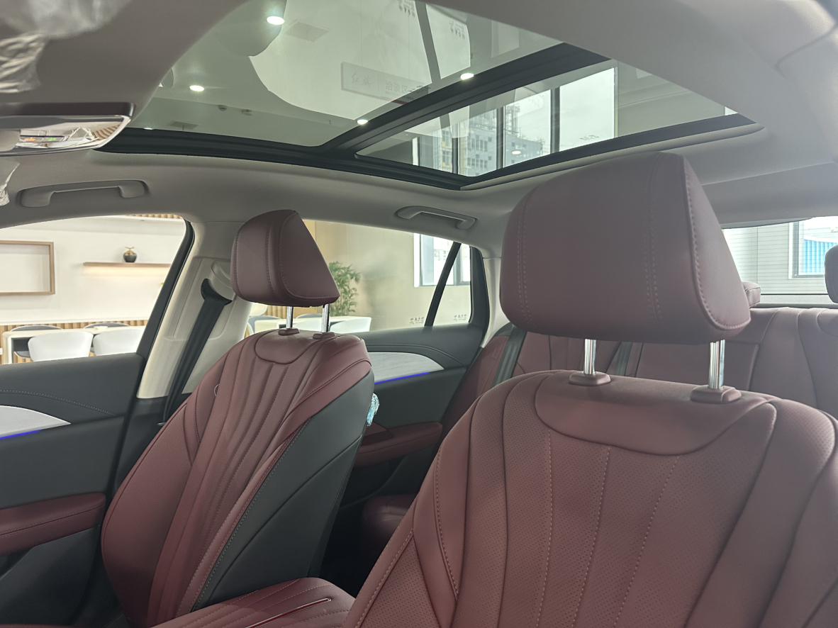 Hongqi H5 2025 thumb 8