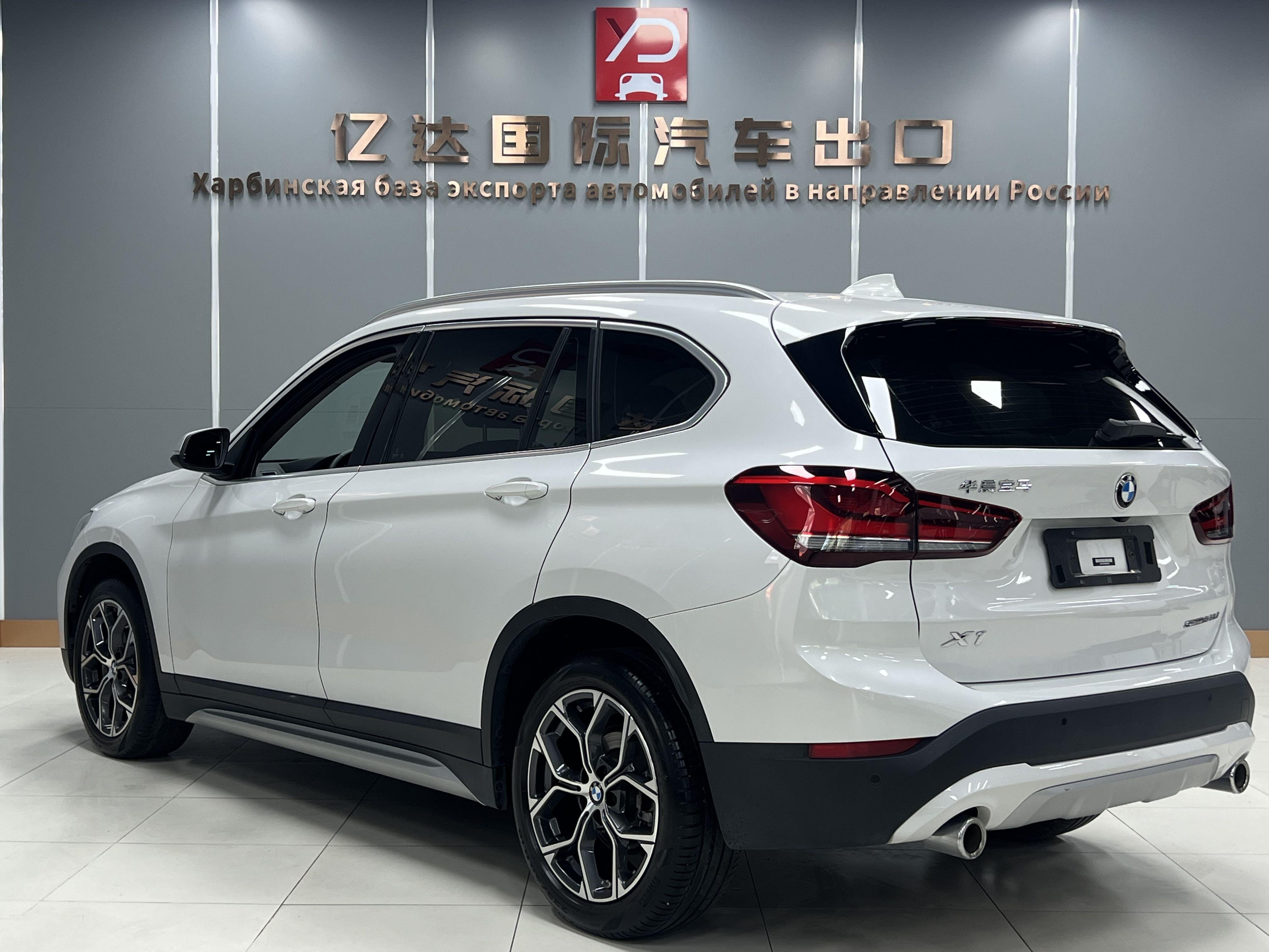 BMW X1 2022 thumb 2