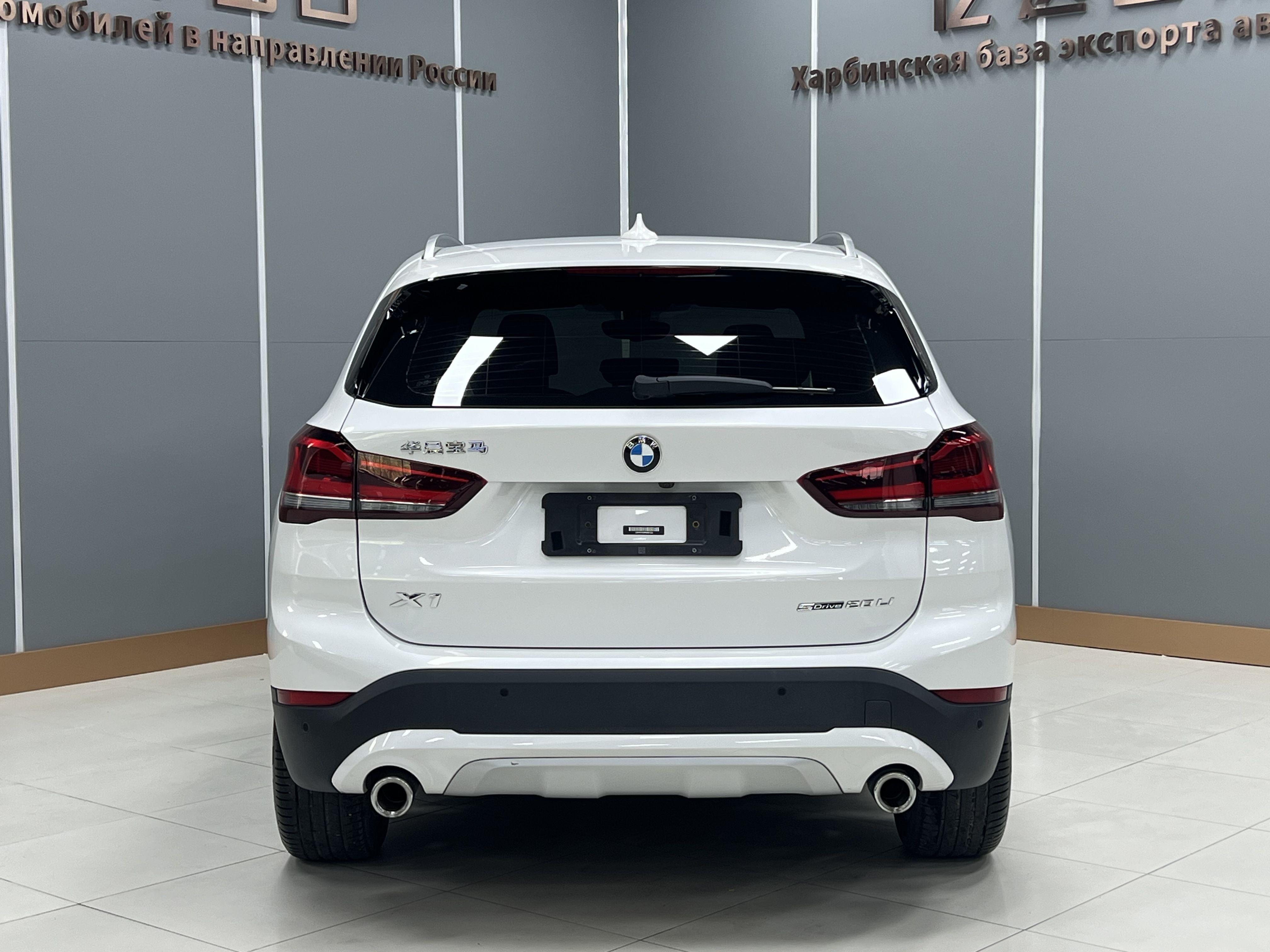 BMW X1 2022 thumb 3