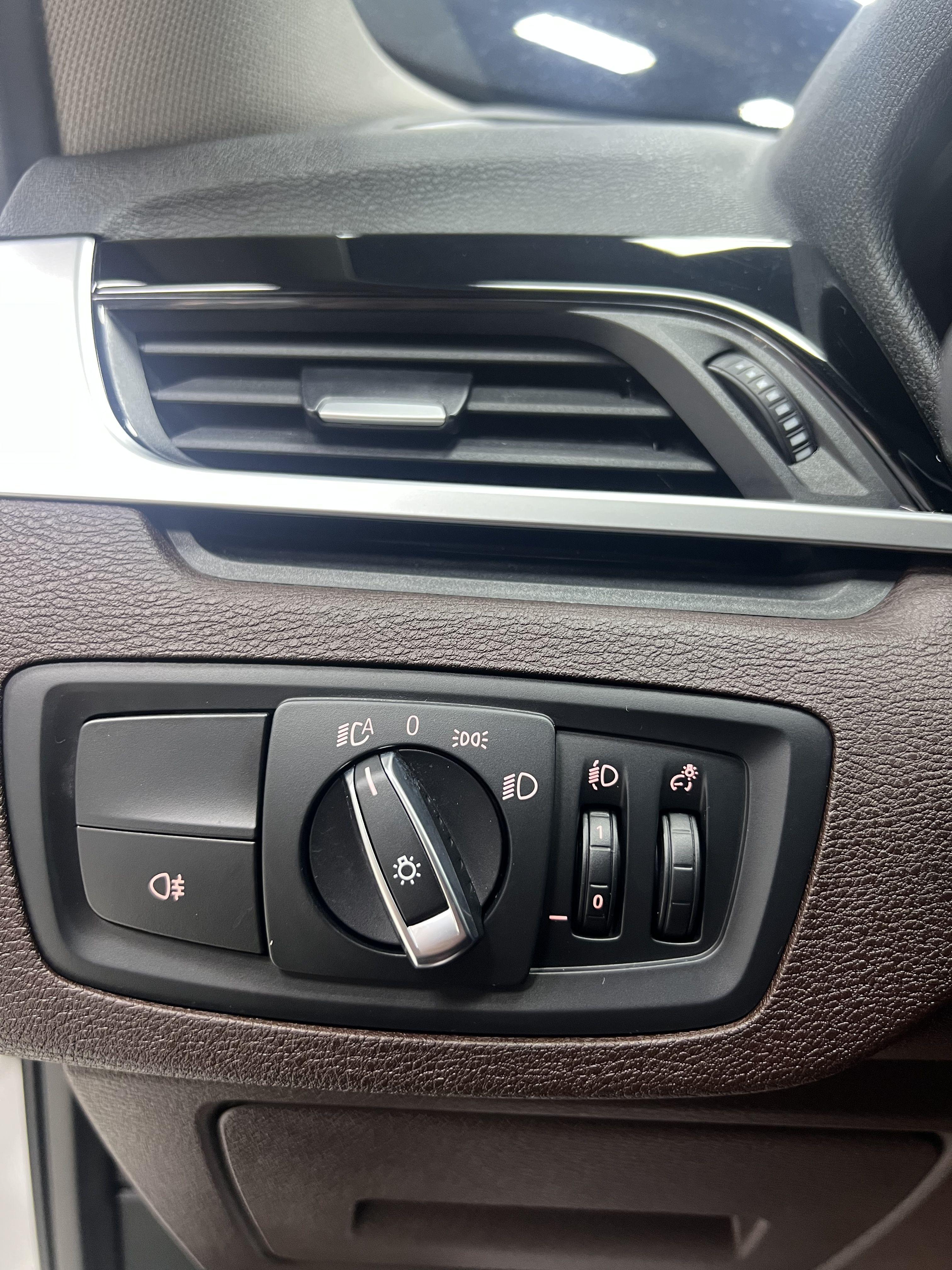 BMW X1 2022 thumb 12