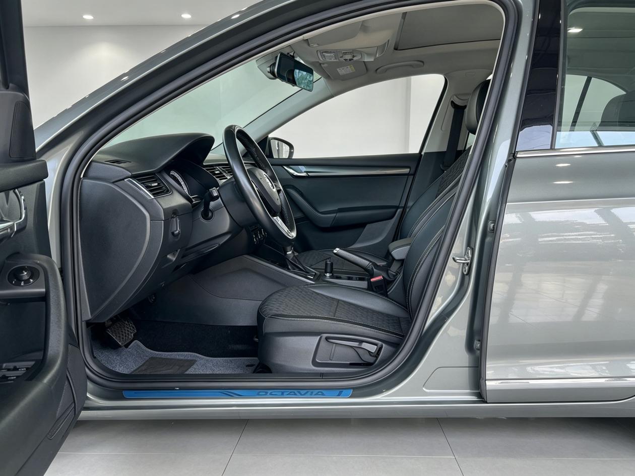 Skoda Ming Rui 2018 thumb 6