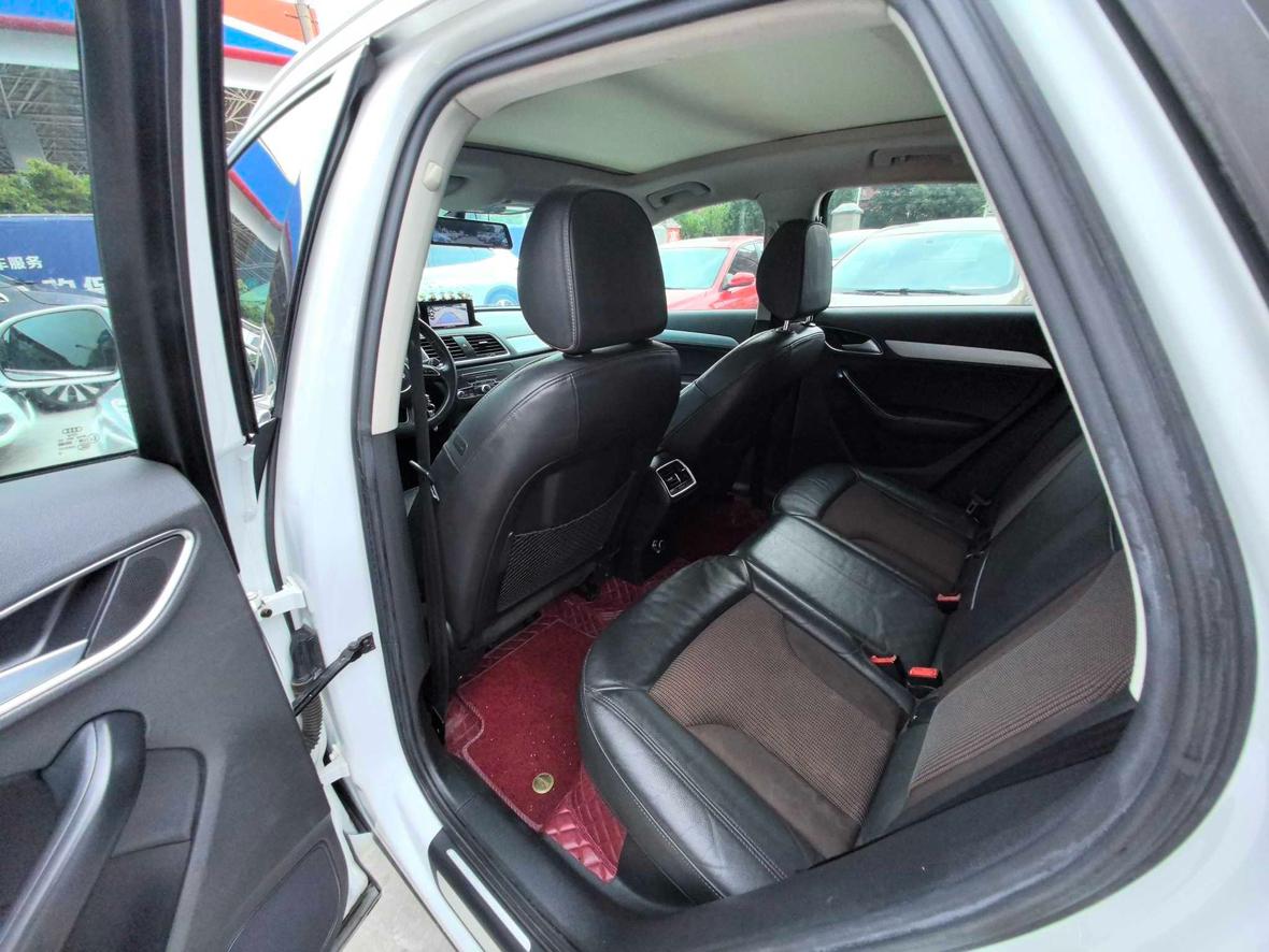 Audi Q3 2018 thumb 7