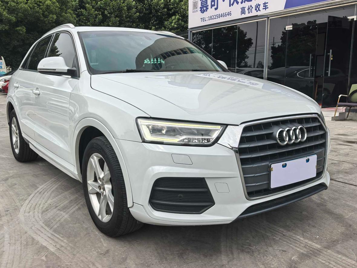 Audi Q3 2018 thumb 10