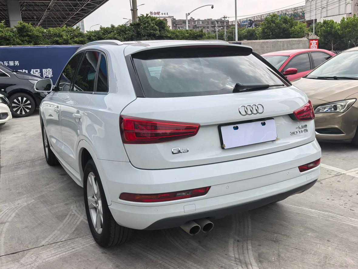 Audi Q3 2018 thumb 11