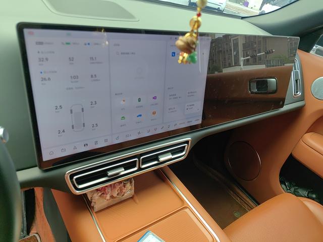 Lixiang (Li Auto) L8 2023 thumb 10