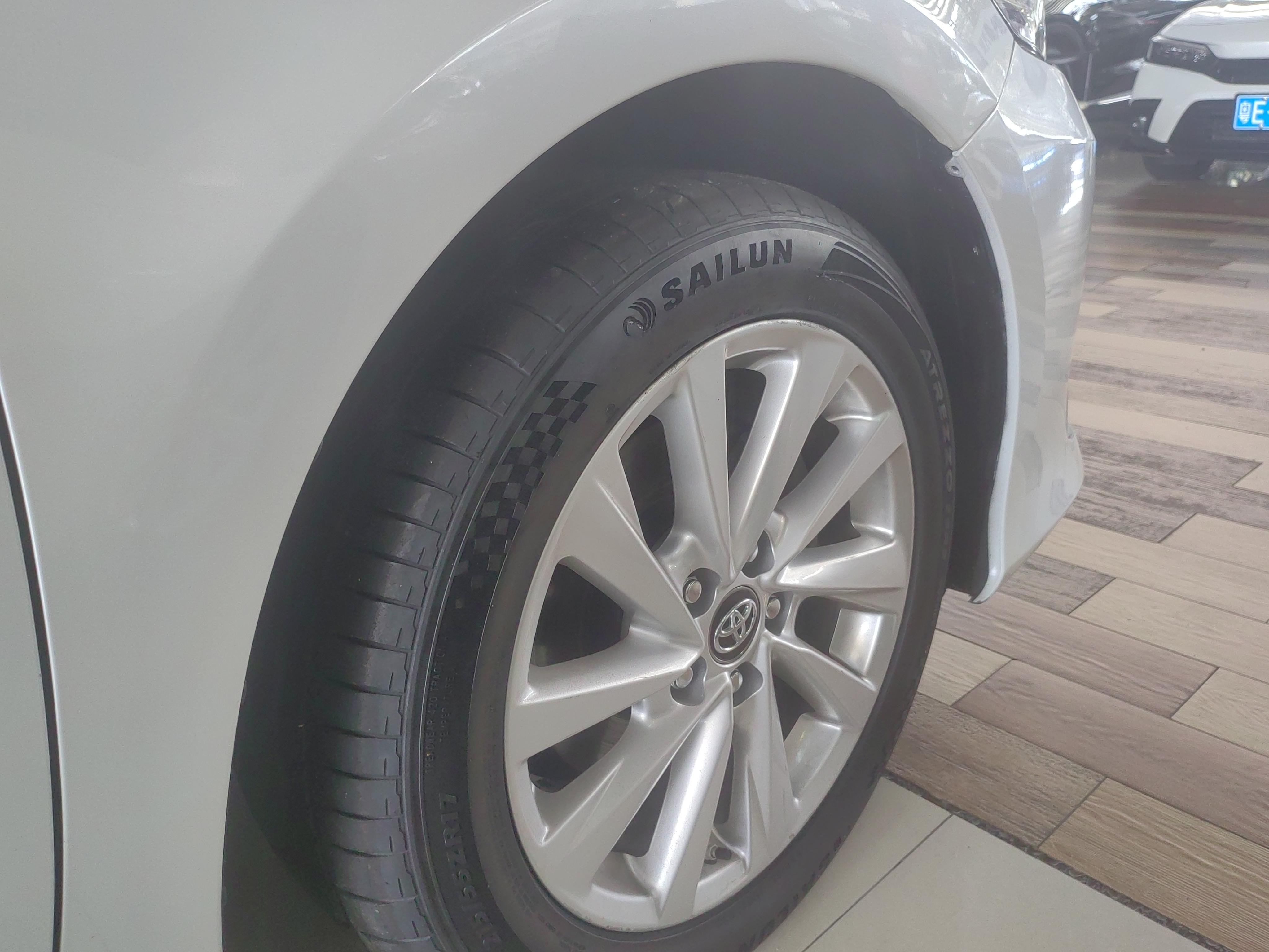 Toyota Camry 2023 thumb 5