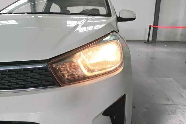 Kia Pegas 2020 thumb 2