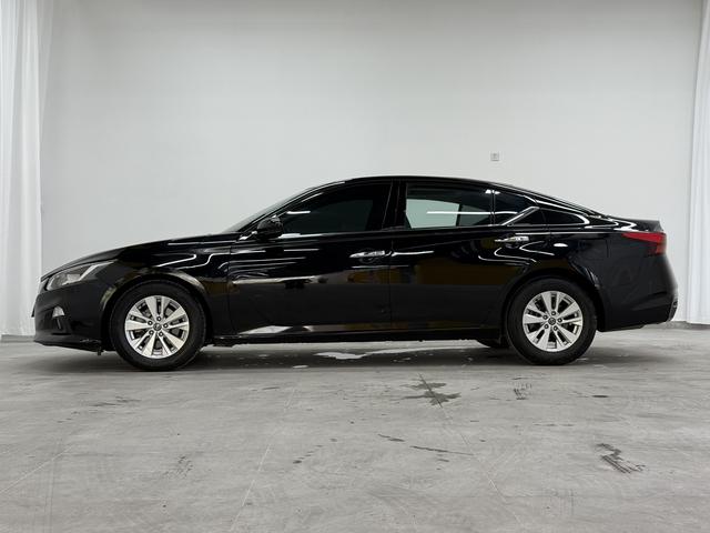 Nissan Altima 2019 thumb 2