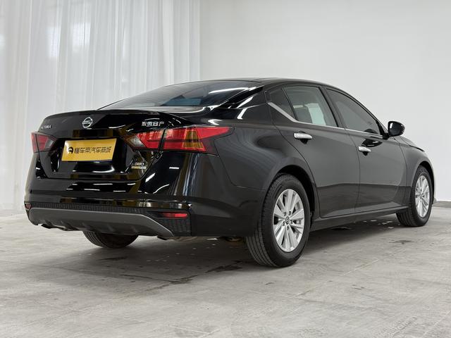 Nissan Altima 2019 thumb 5