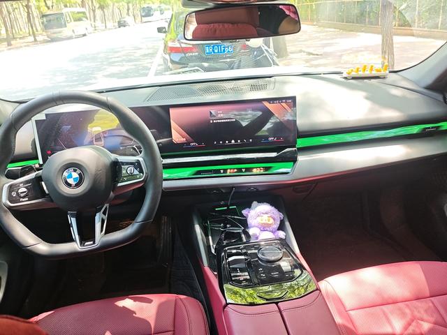 BMW 5 серии 2025 thumb 8