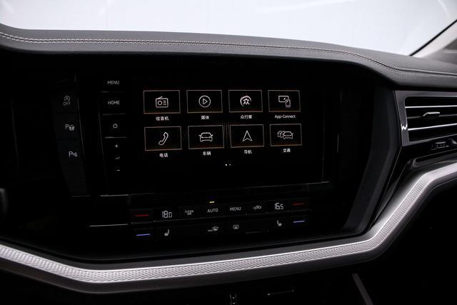Volkswagen Touareg 2022 thumb 4