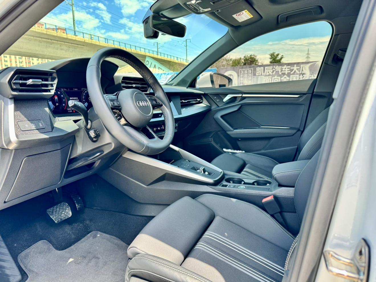 Audi A3 2023 thumb 6