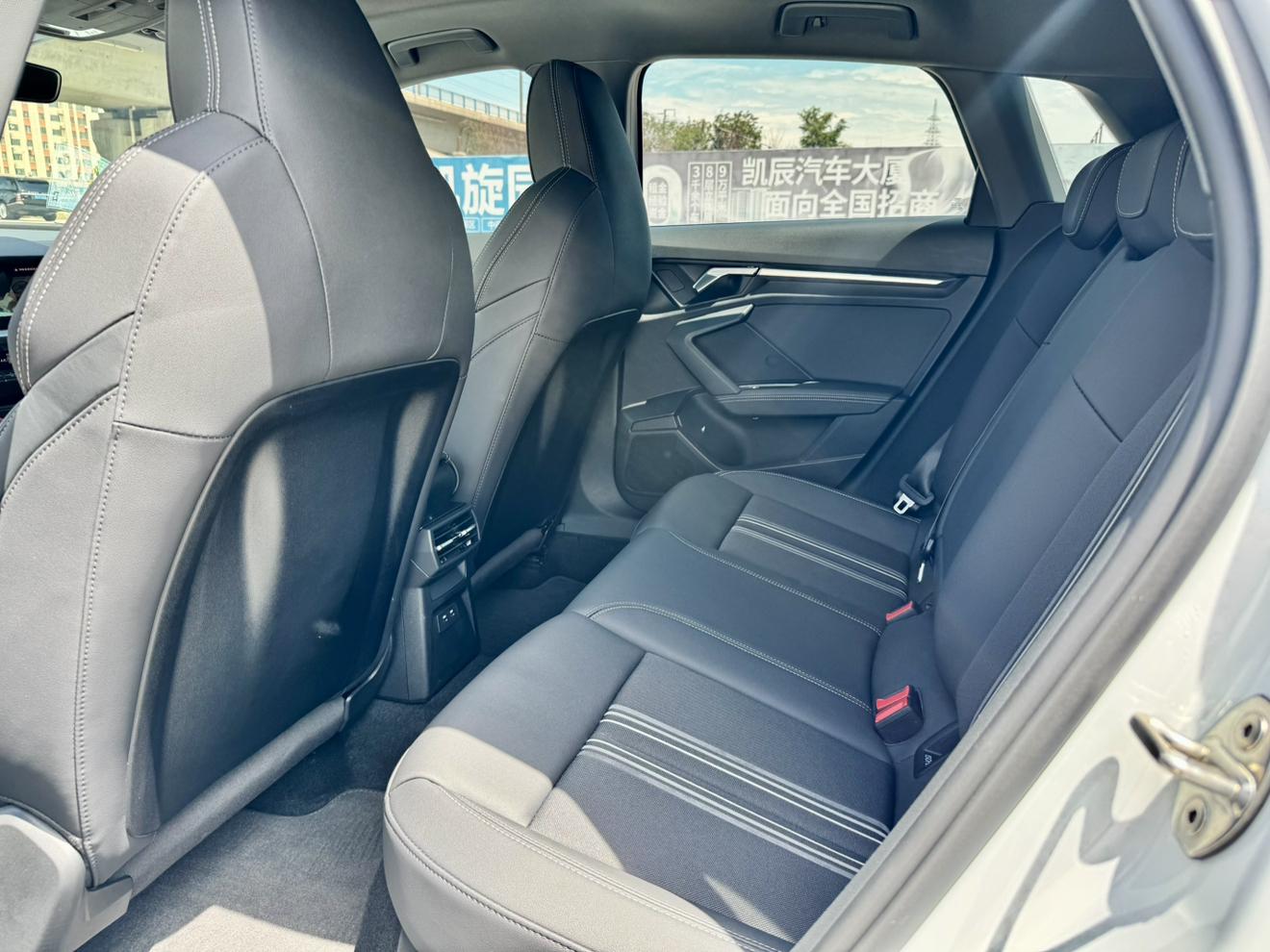 Audi A3 2023 thumb 7