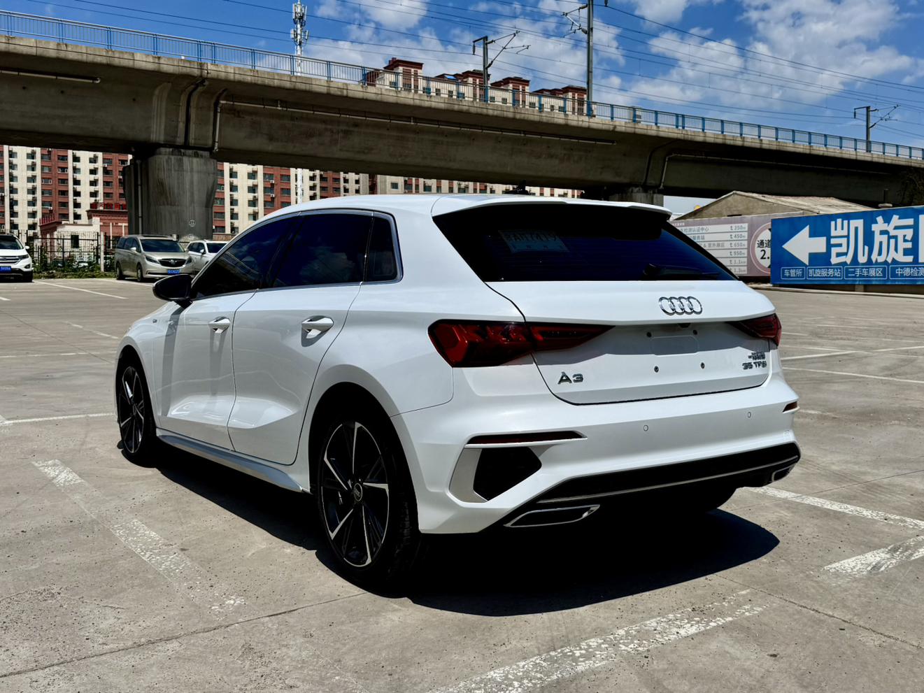 Audi A3 2023 thumb 11