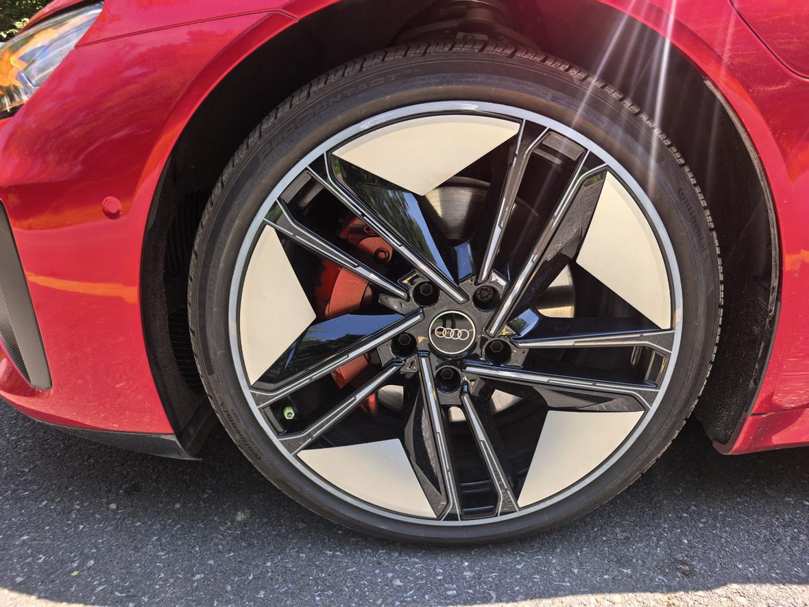 Audi e-tron GT 2023 thumb 5