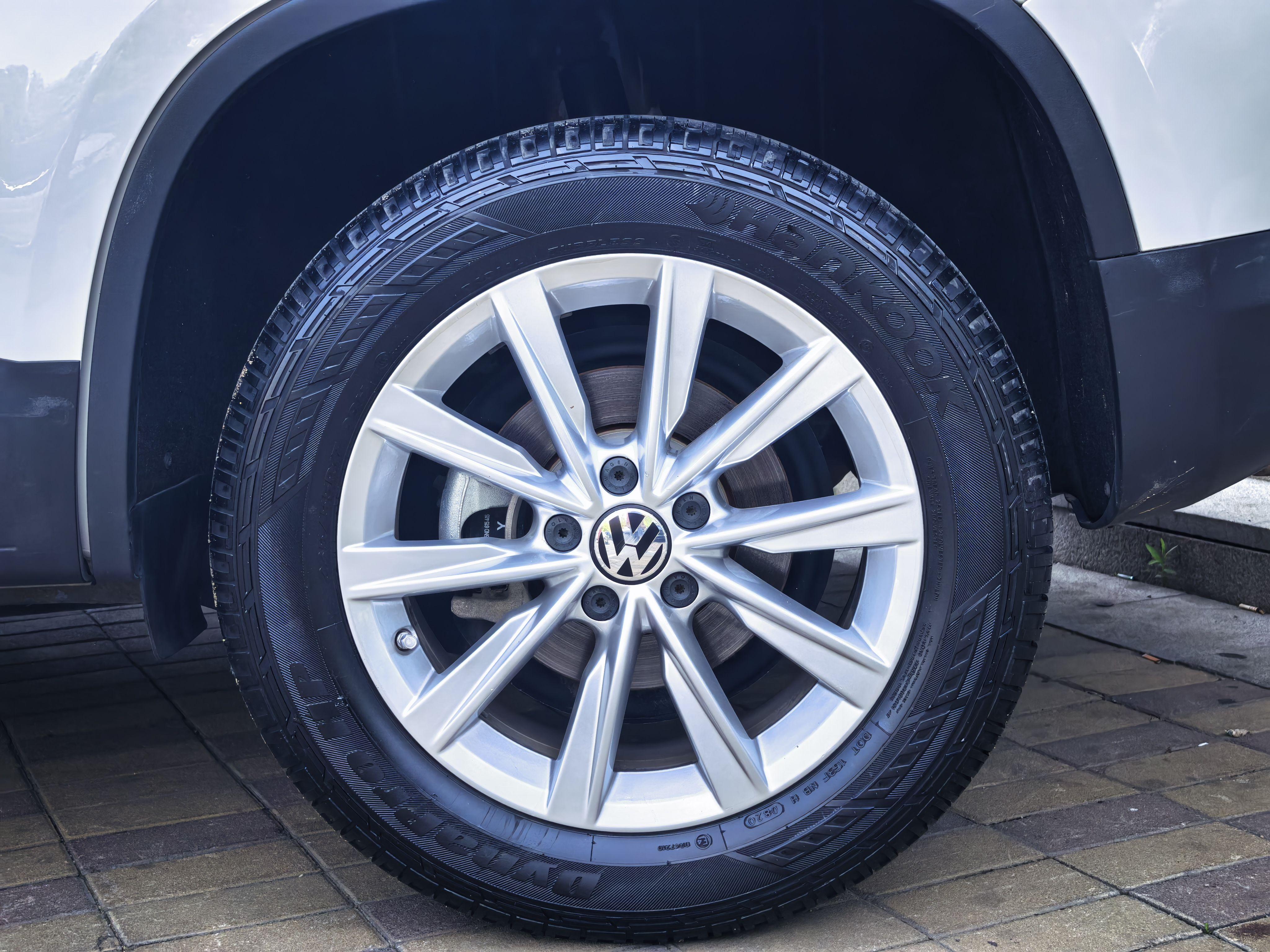 Volkswagen Tiguan 2015 thumb 11