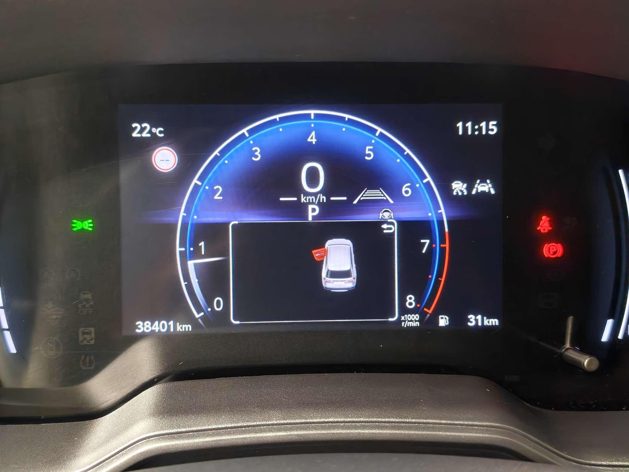 Toyota Frontlander 2023 thumb 11