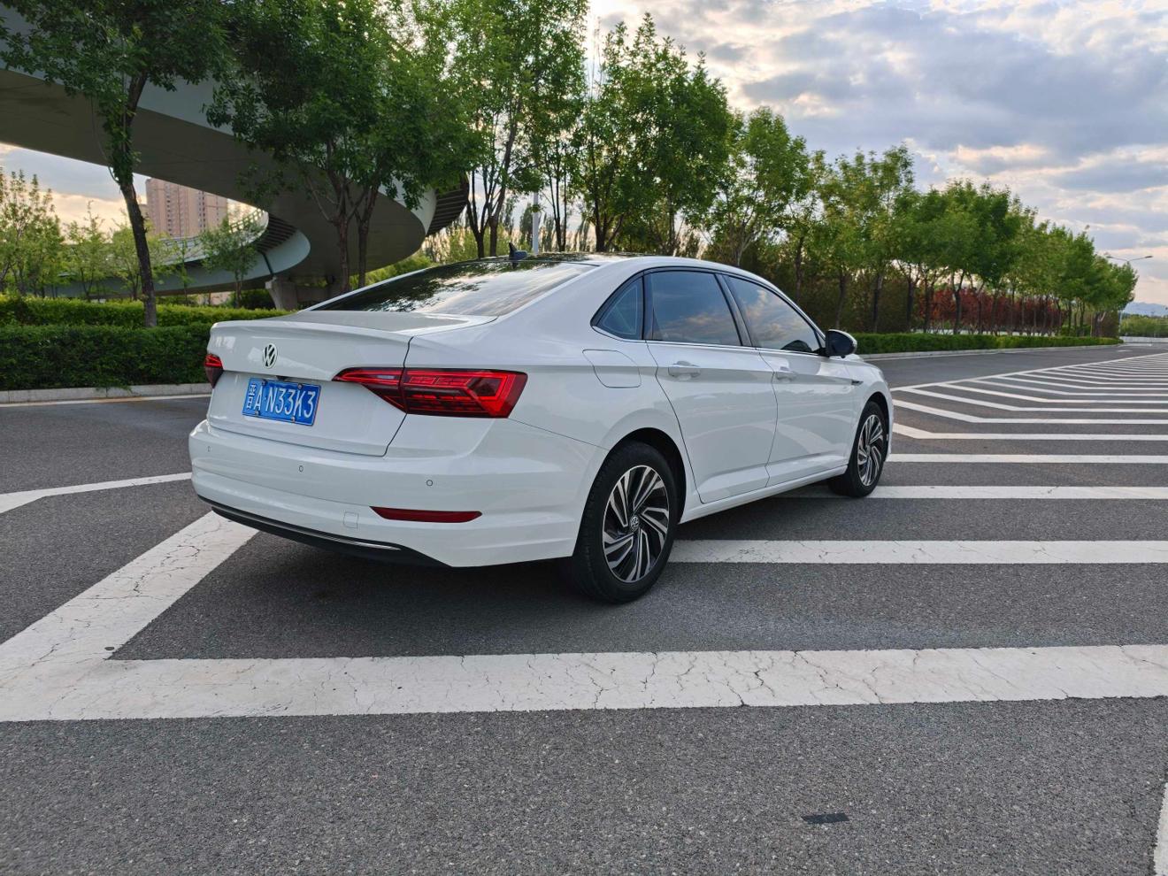 Volkswagen Sagitar 2022 thumb 5