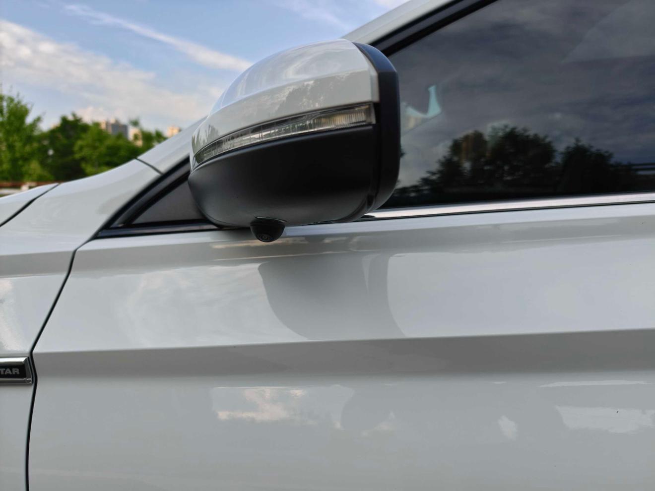 Volkswagen Sagitar 2022 thumb 6
