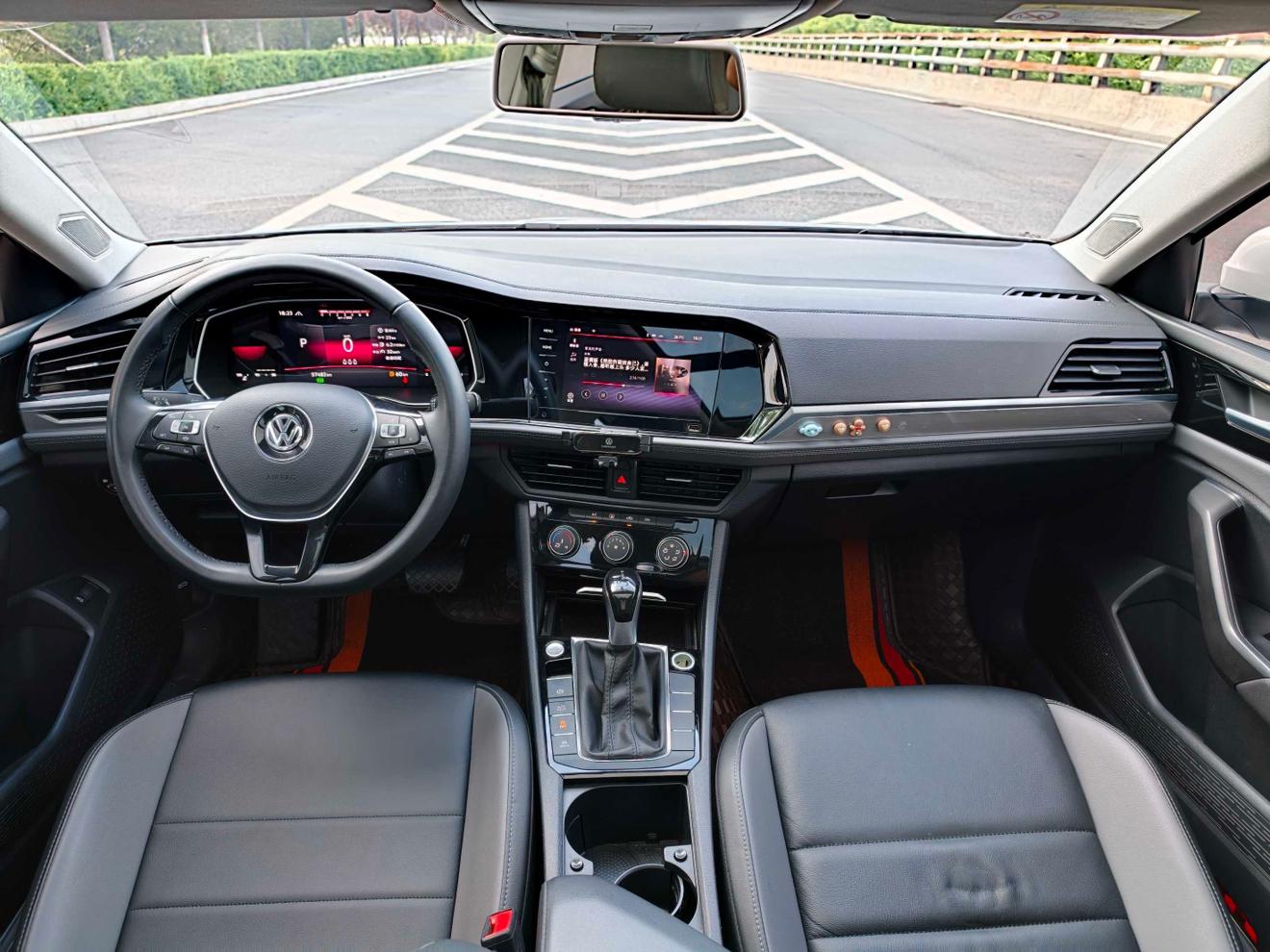 Volkswagen Sagitar 2022 thumb 11