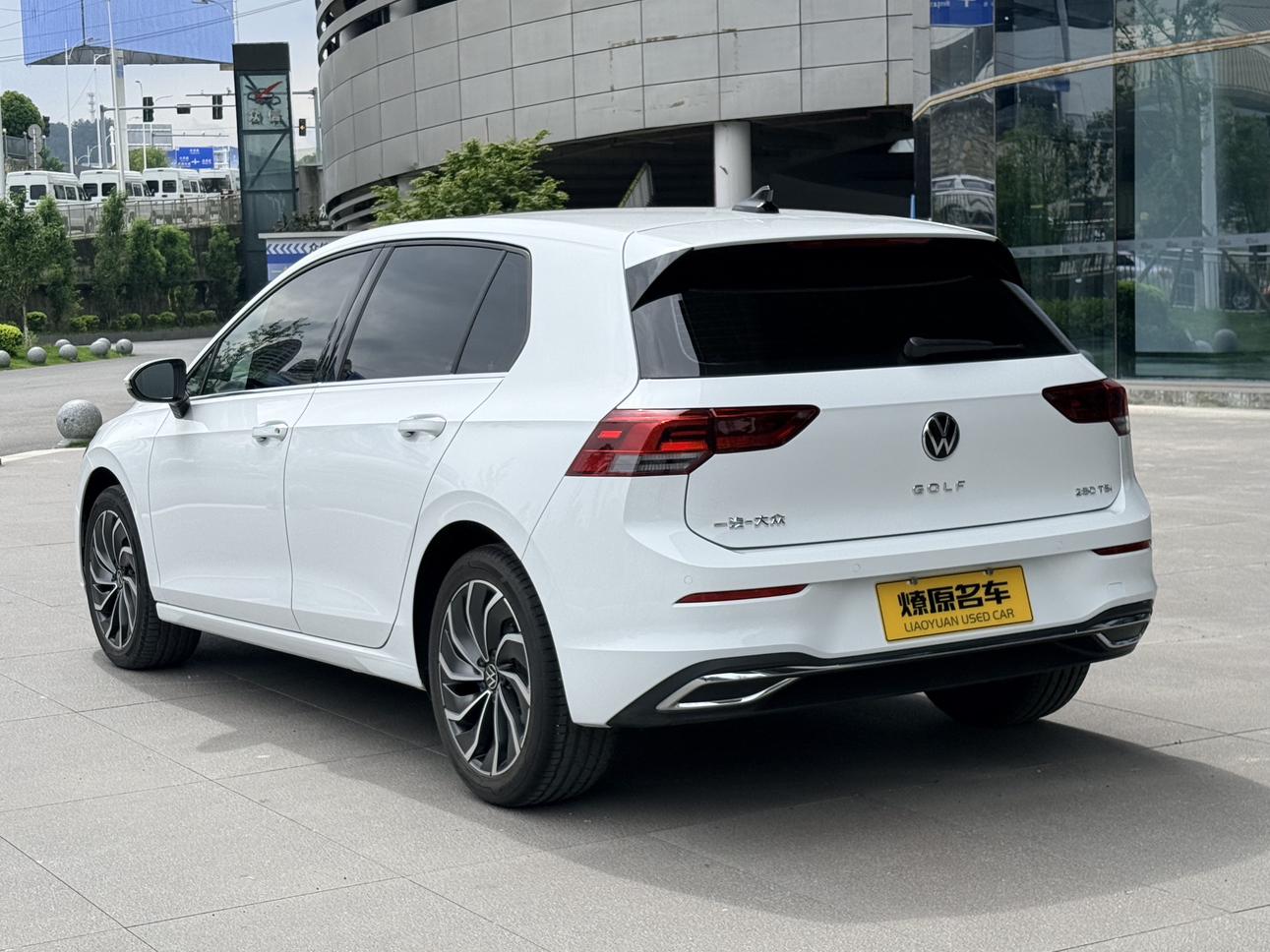 Volkswagen Golf Sportsvan 2023 thumb 3