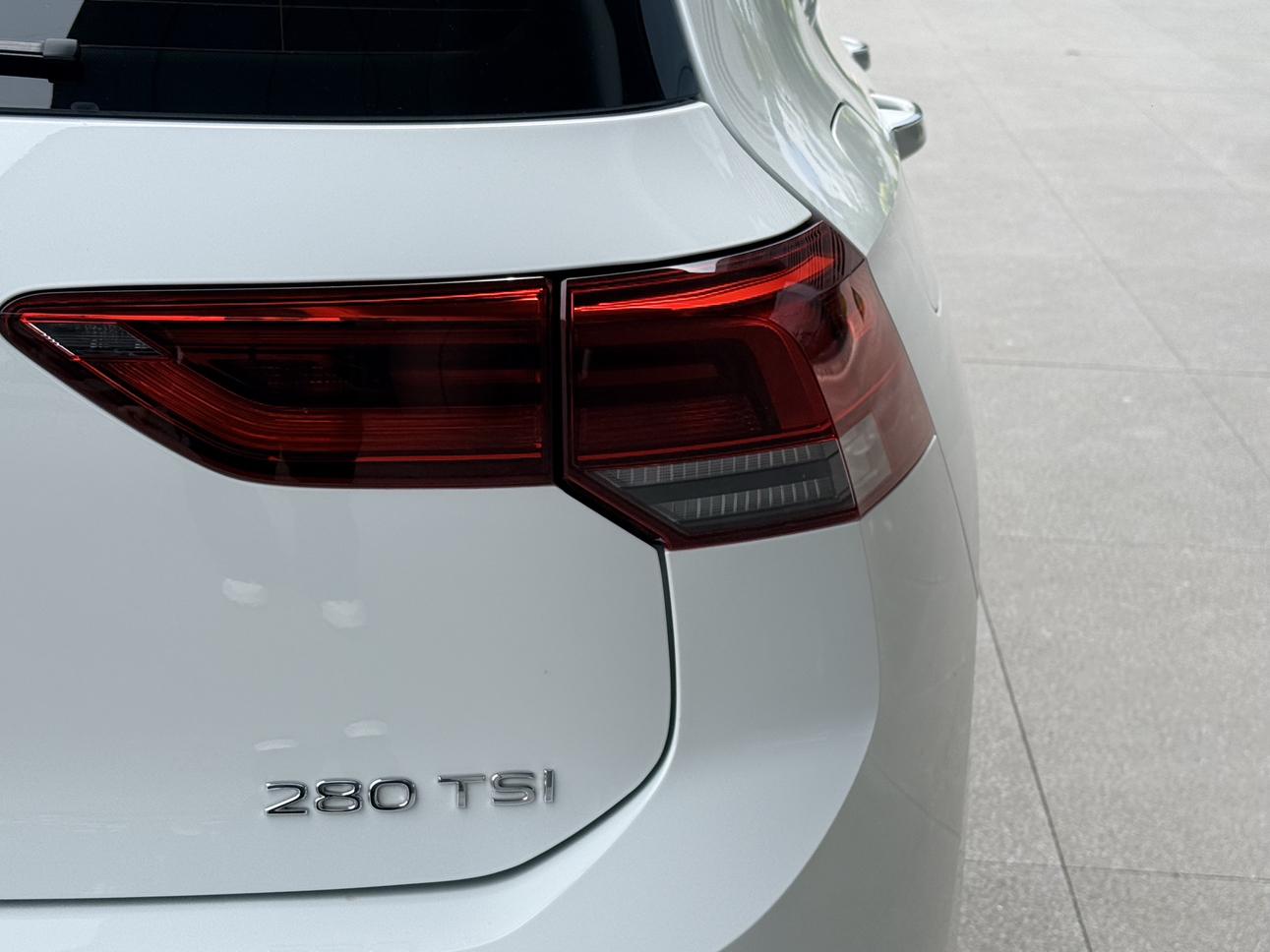 Volkswagen Golf Sportsvan 2023 thumb 6