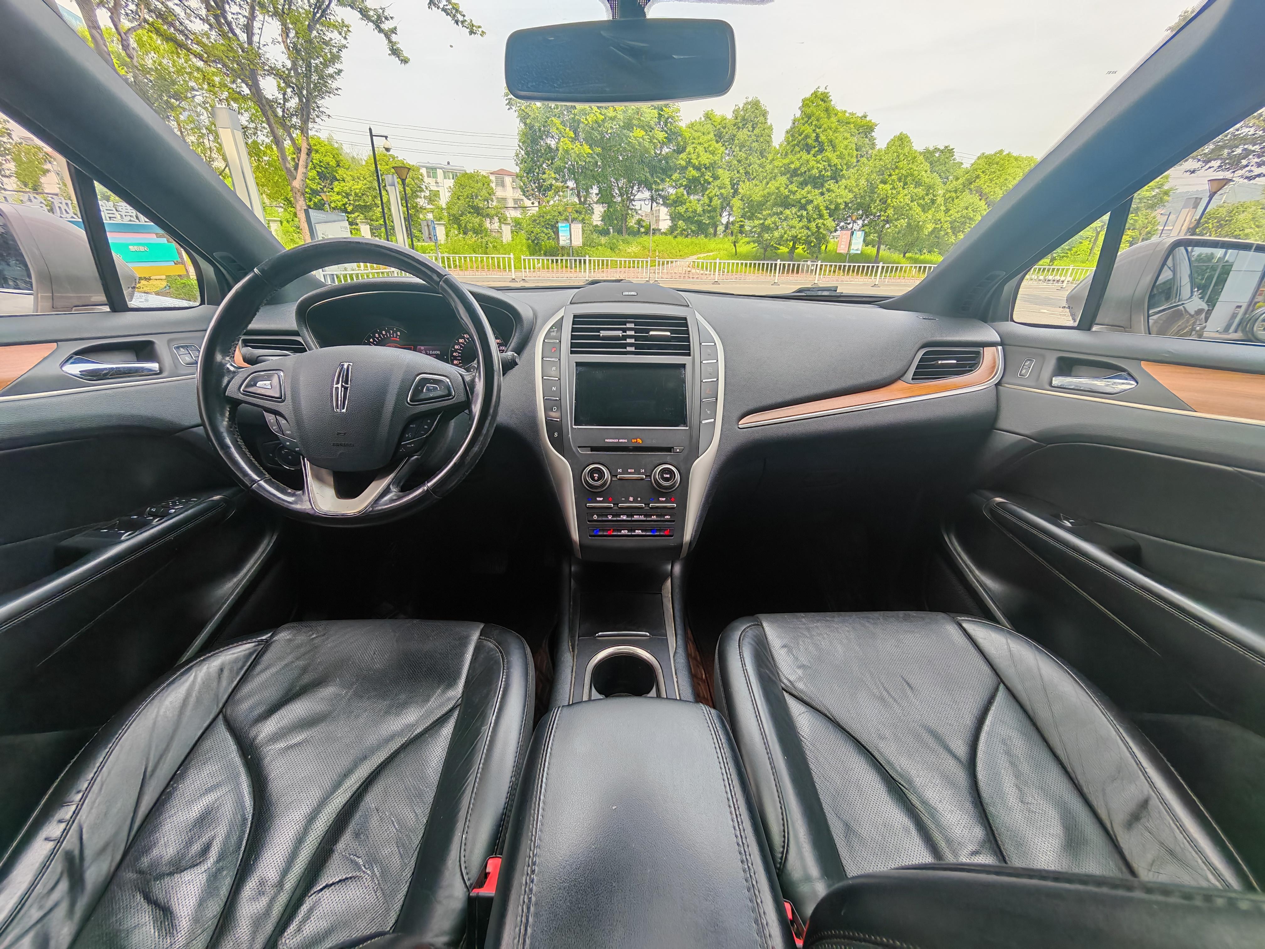 Lincoln MKC 2018 thumb 10