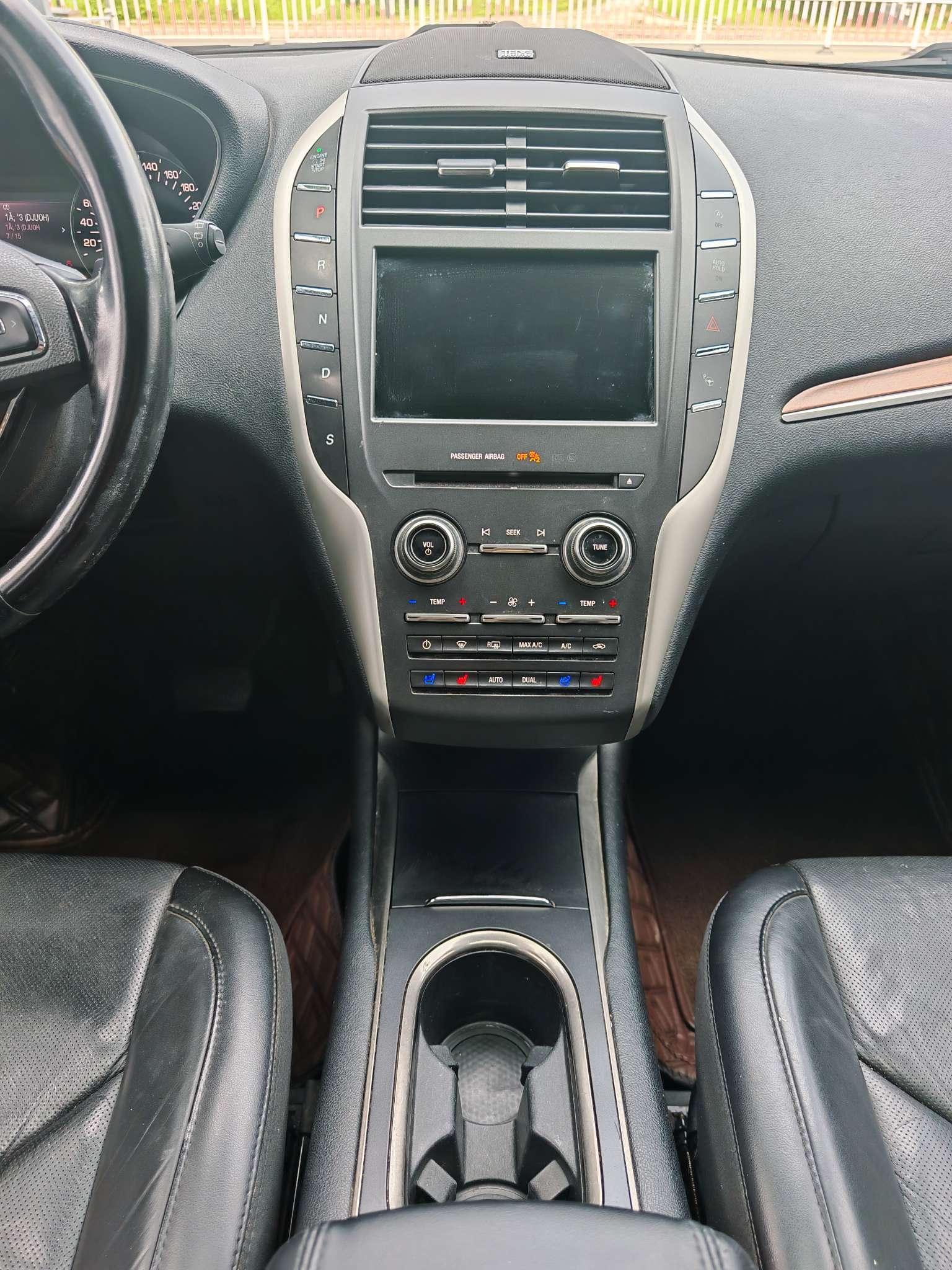 Lincoln MKC 2018 thumb 11