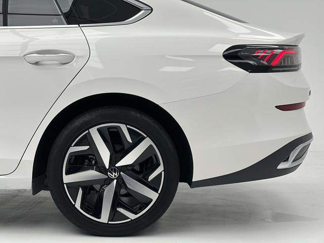Volkswagen Lamando 2023 thumb 5