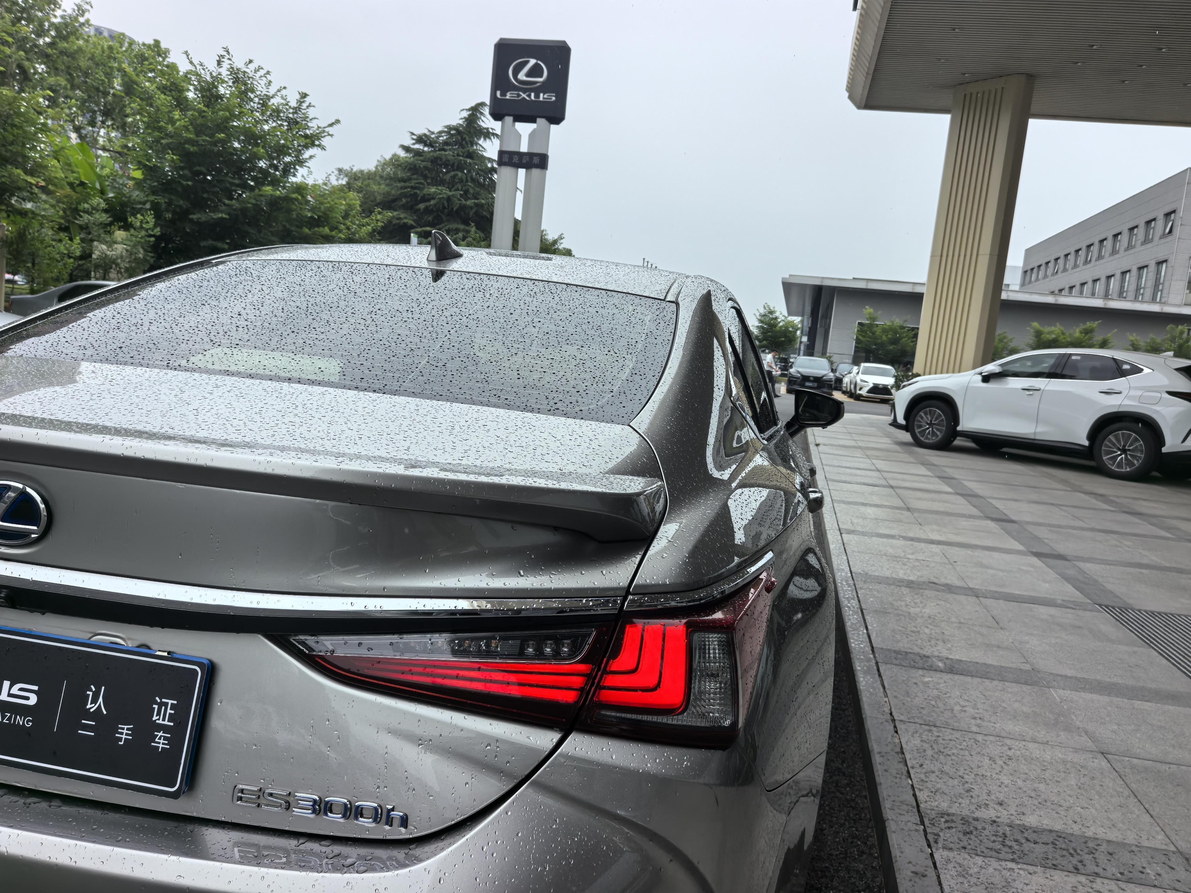 Lexus ES 2020 thumb 7