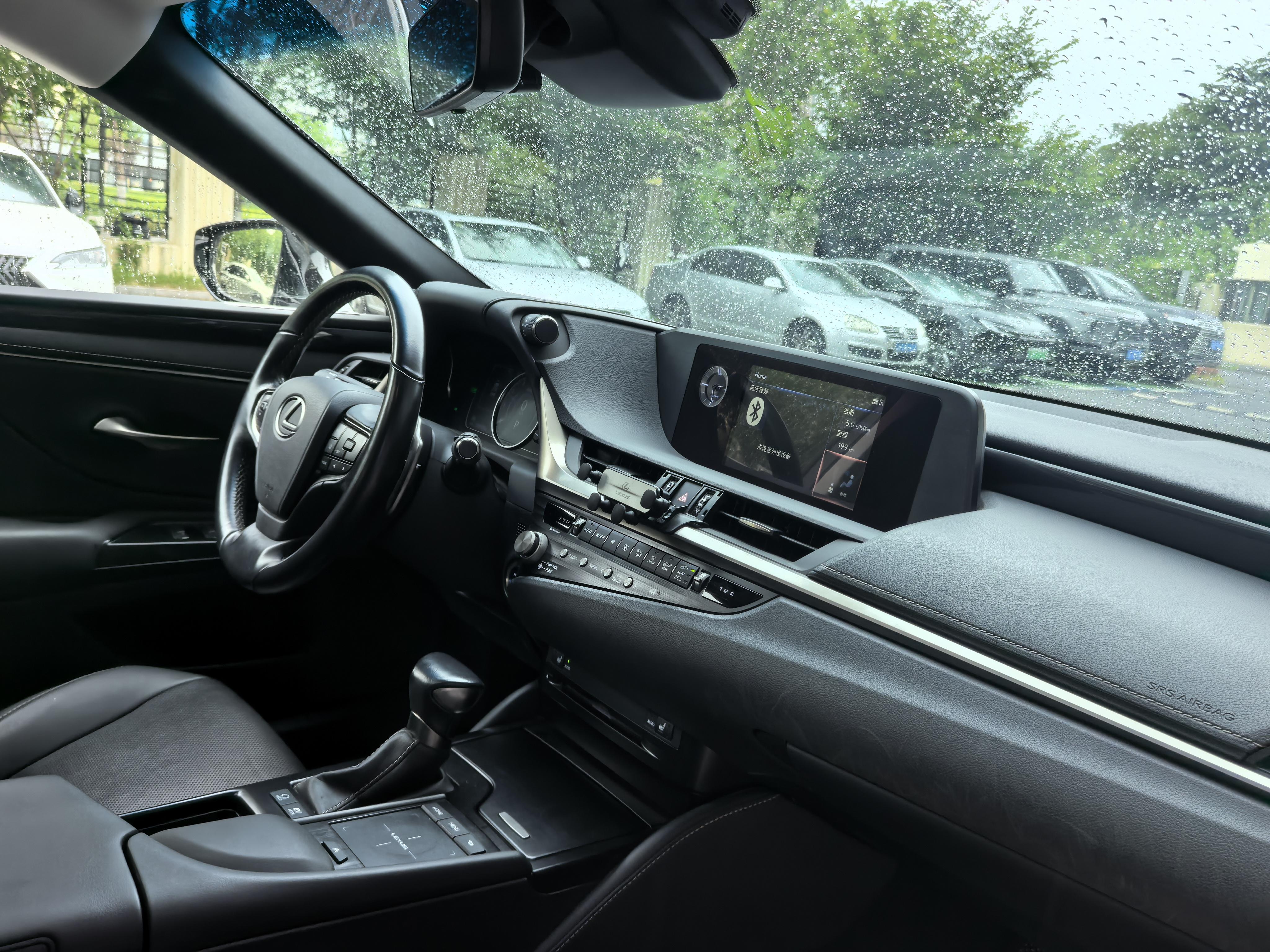 Lexus ES 2020 thumb 9