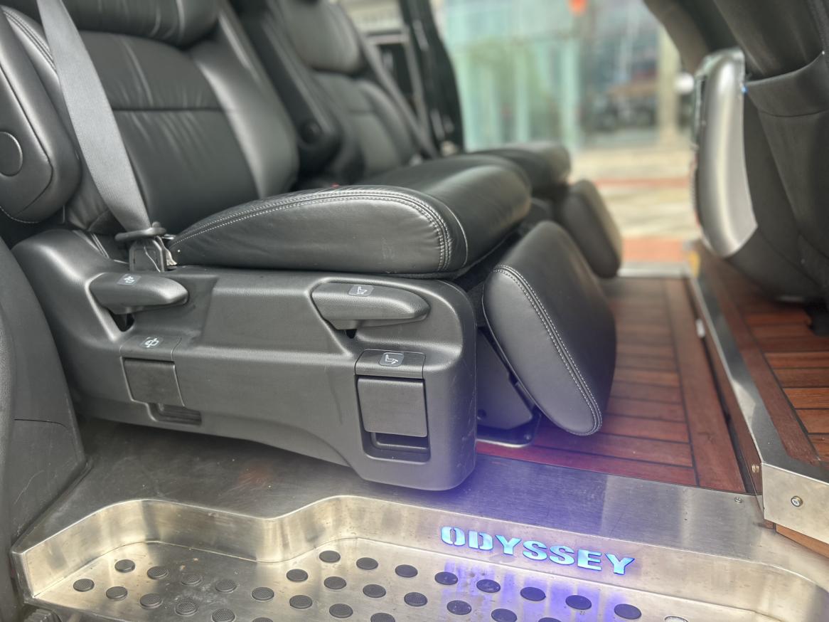 Honda Odyssey 2015 thumb 7