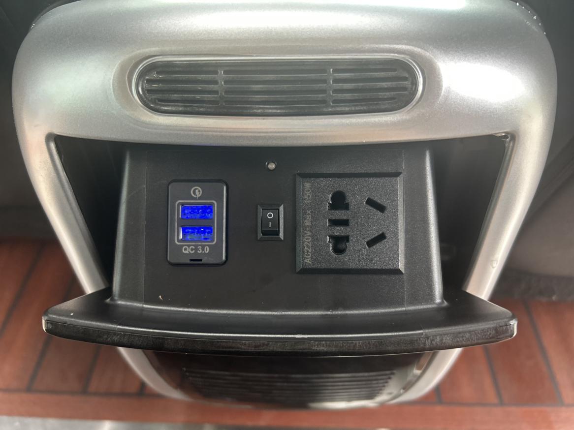 Honda Odyssey 2015 thumb 9