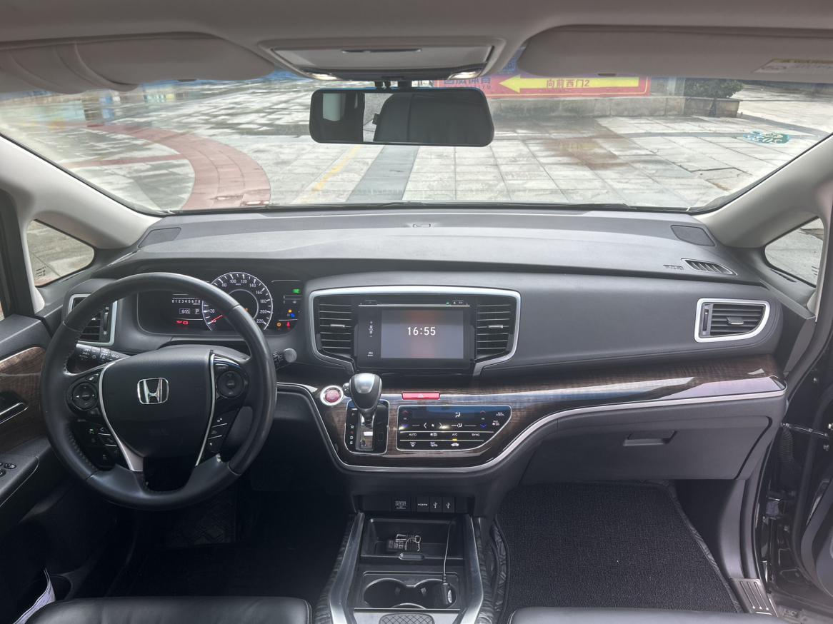 Honda Odyssey 2015 thumb 10
