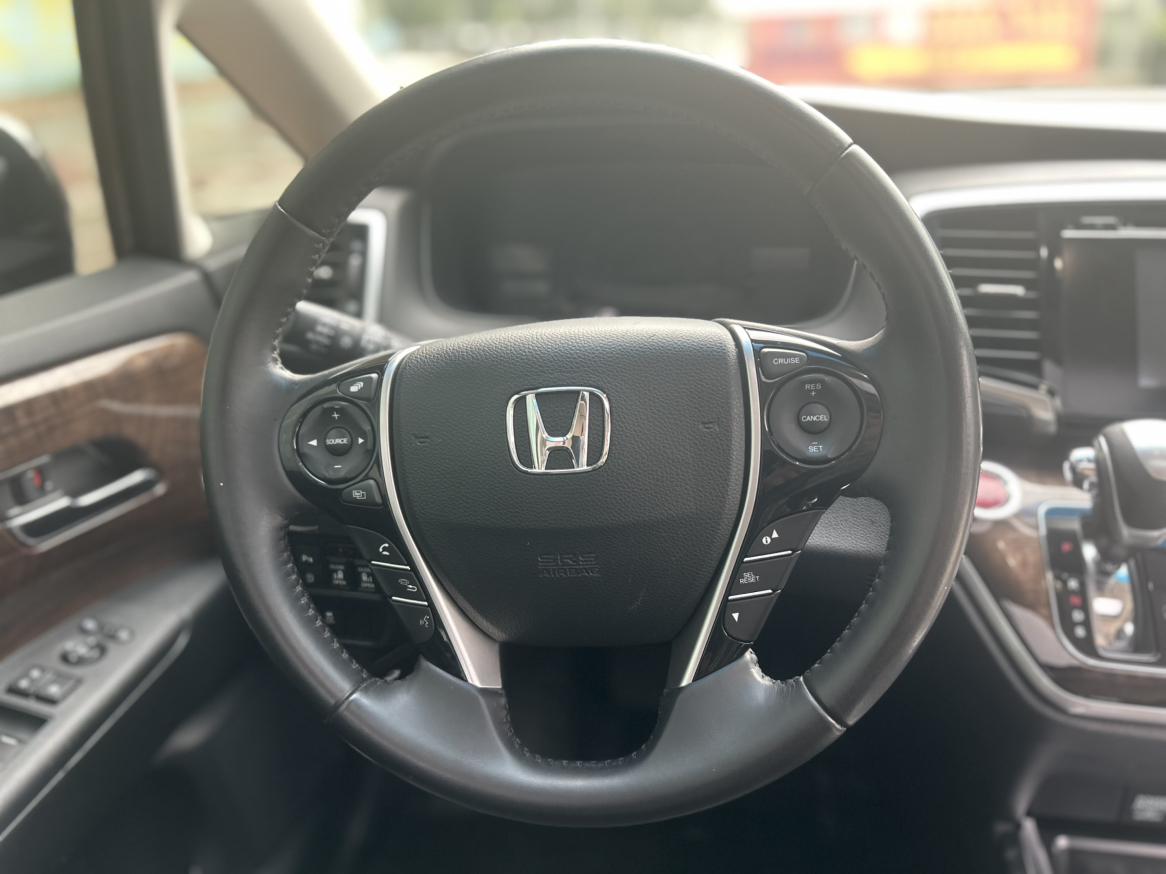 Honda Odyssey 2015 thumb 12