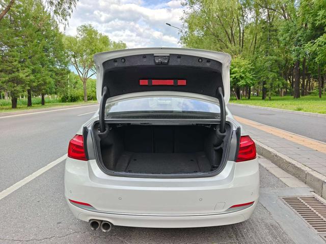 BMW 3 серии 2019 thumb 6