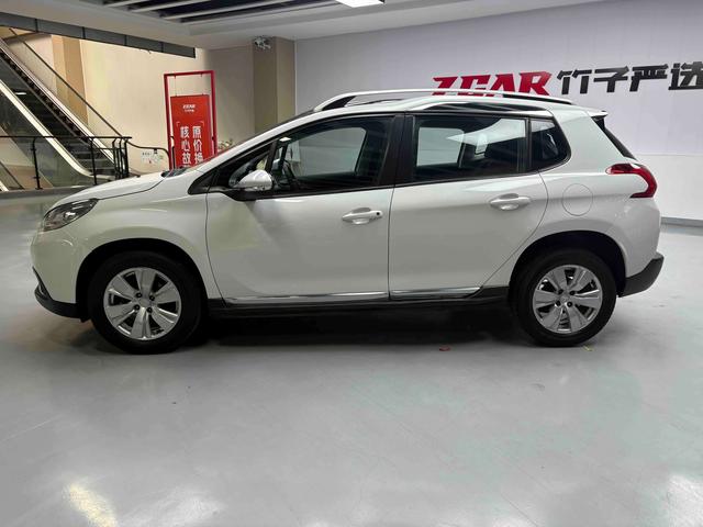 Peugeot 2008 2014 thumb 2