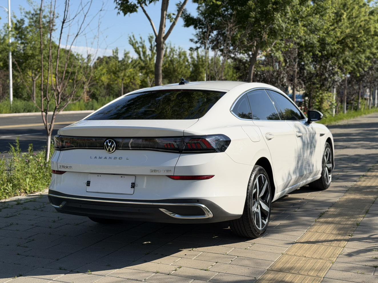 Volkswagen Lamando 2023 thumb 4