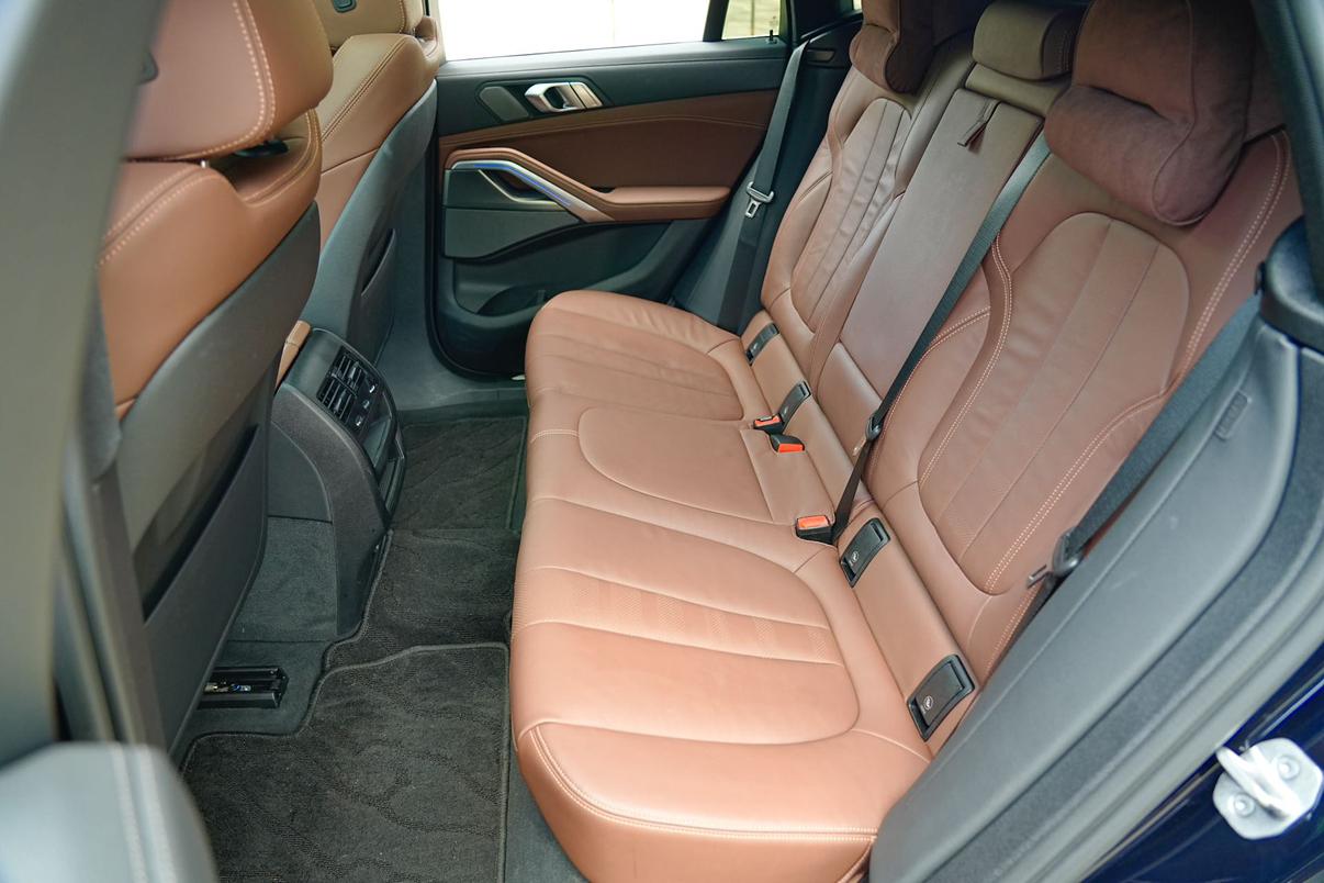 BMW X6 2022 thumb 12