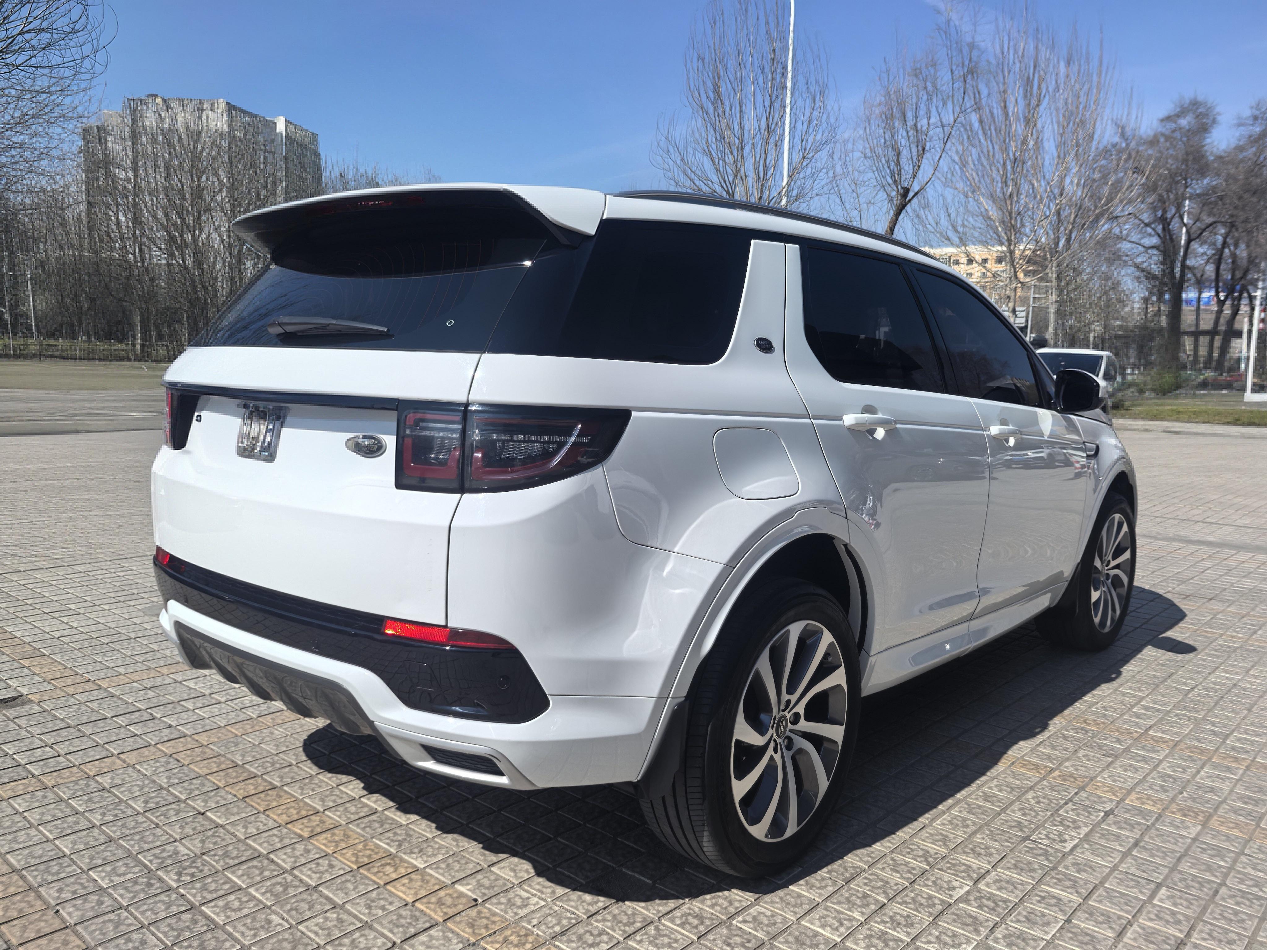 Land Rover Discovery Sport 2020 thumb 9