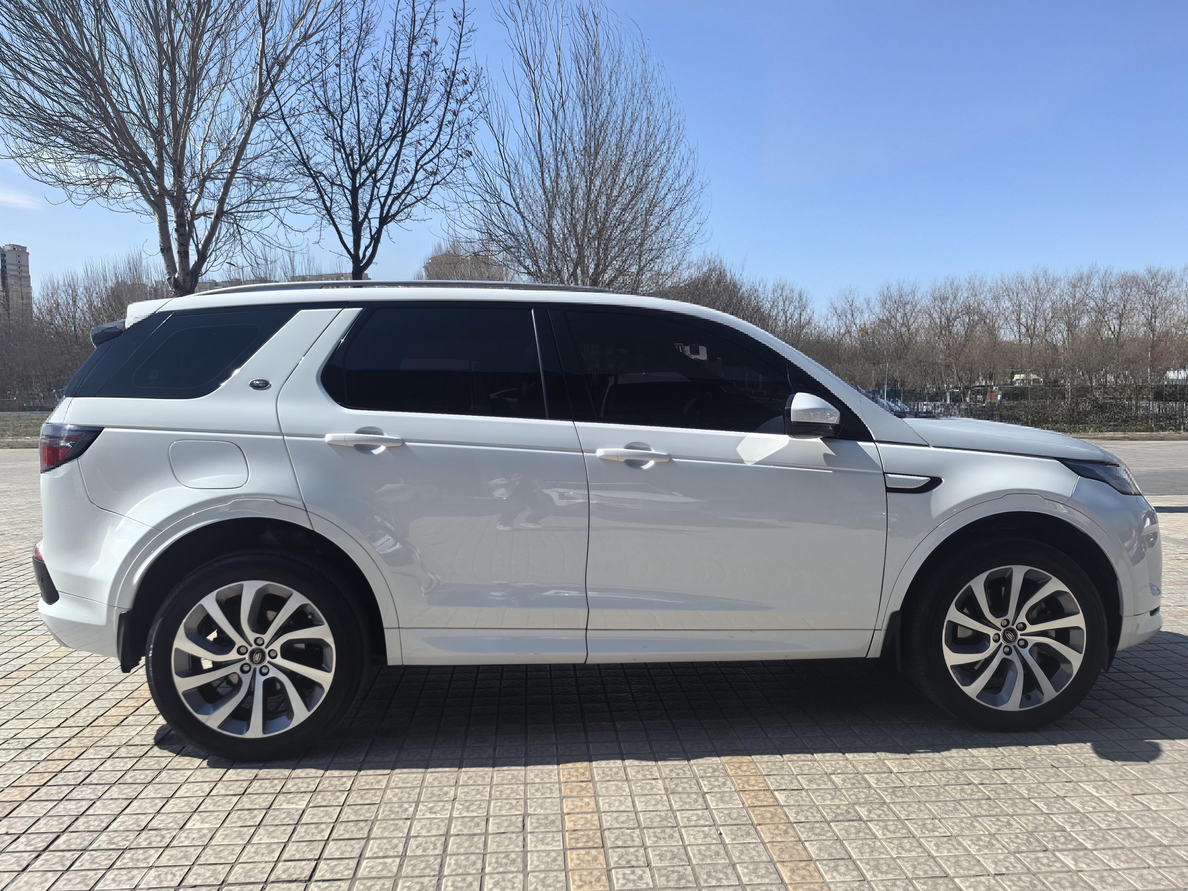 Land Rover Discovery Sport 2020 thumb 10
