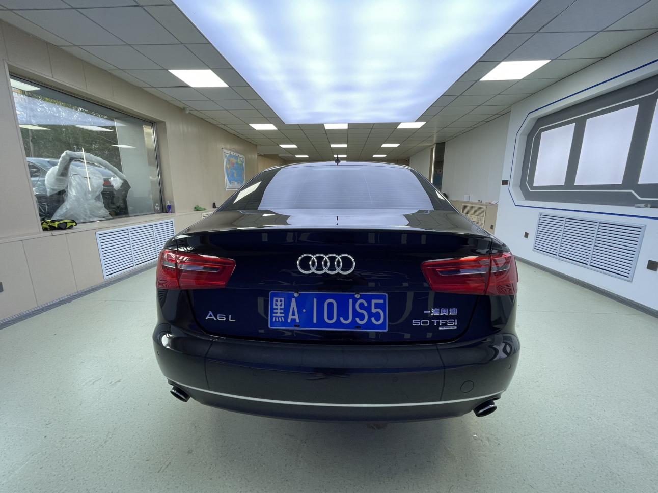 Audi A6 2014 thumb 3