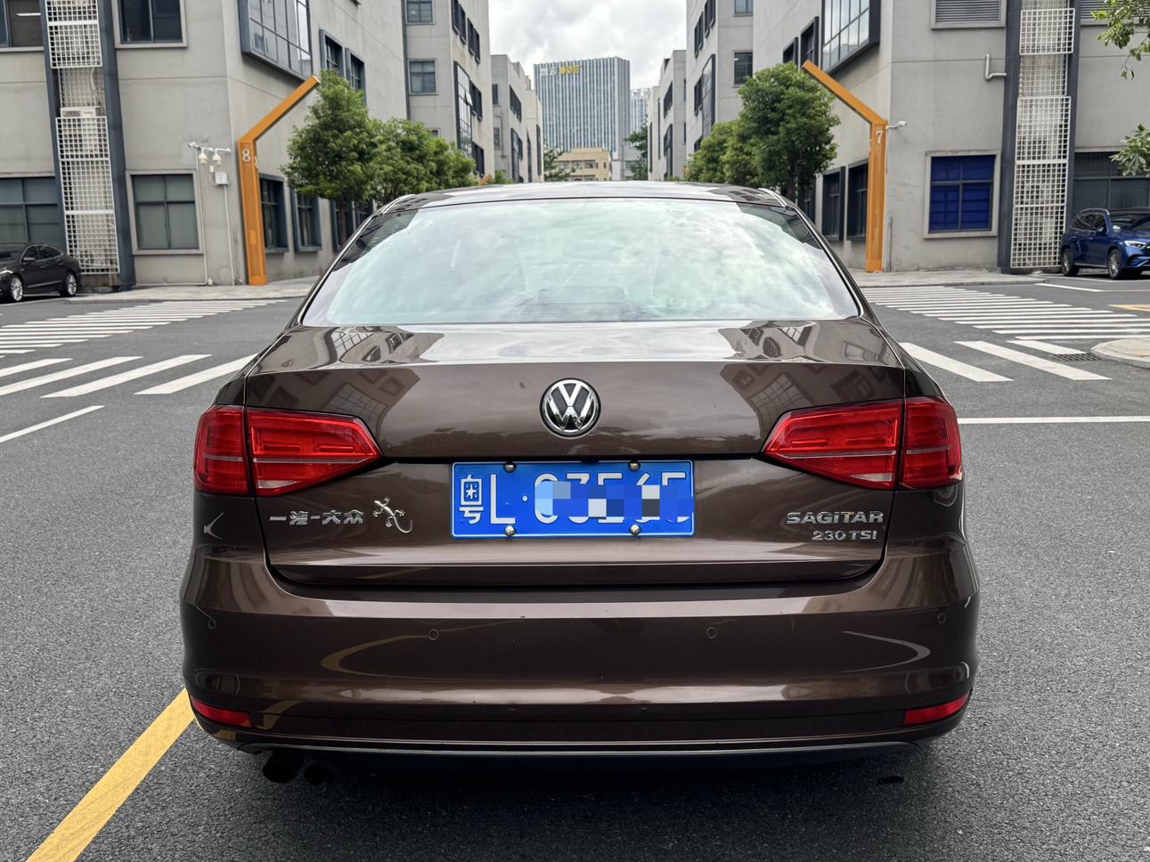 Volkswagen Sagitar 2017 thumb 3