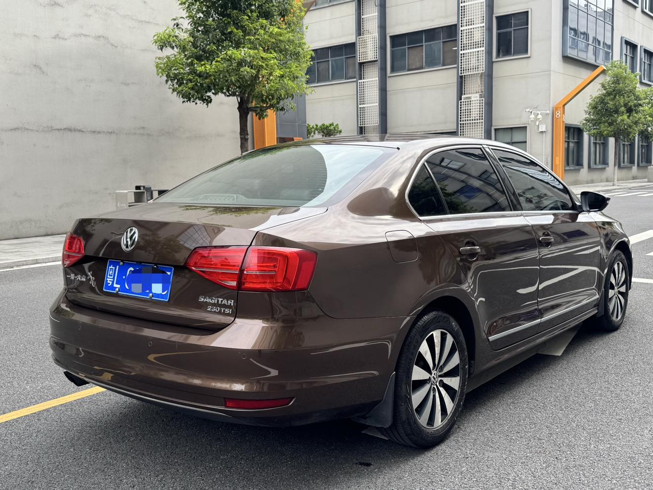 Volkswagen Sagitar 2017 thumb 4