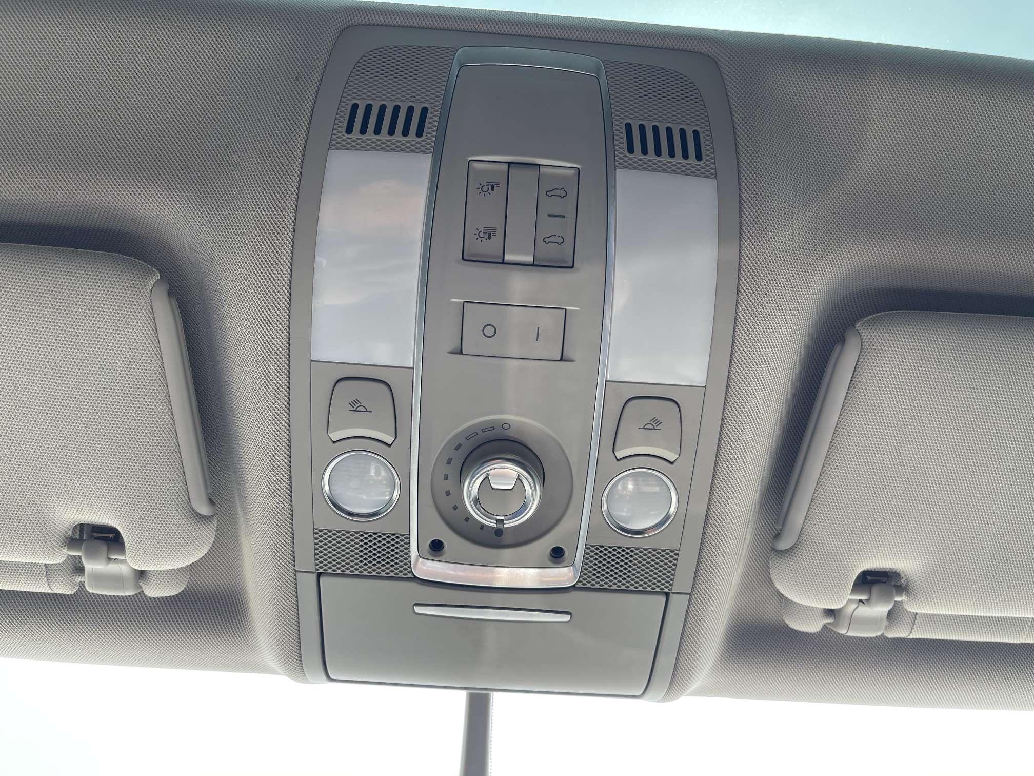 Audi Q7 2013 thumb 9
