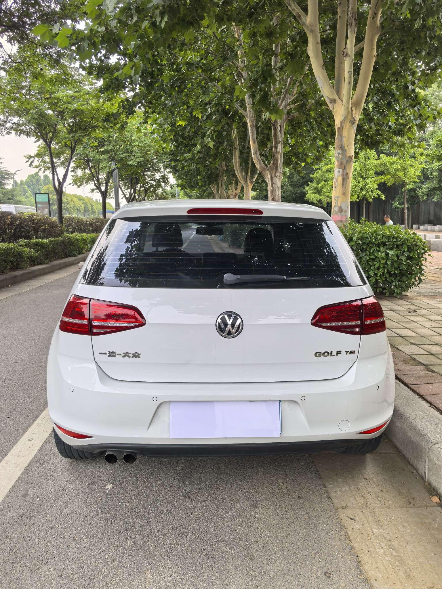 Volkswagen Golf Sportsvan 2015 thumb 3