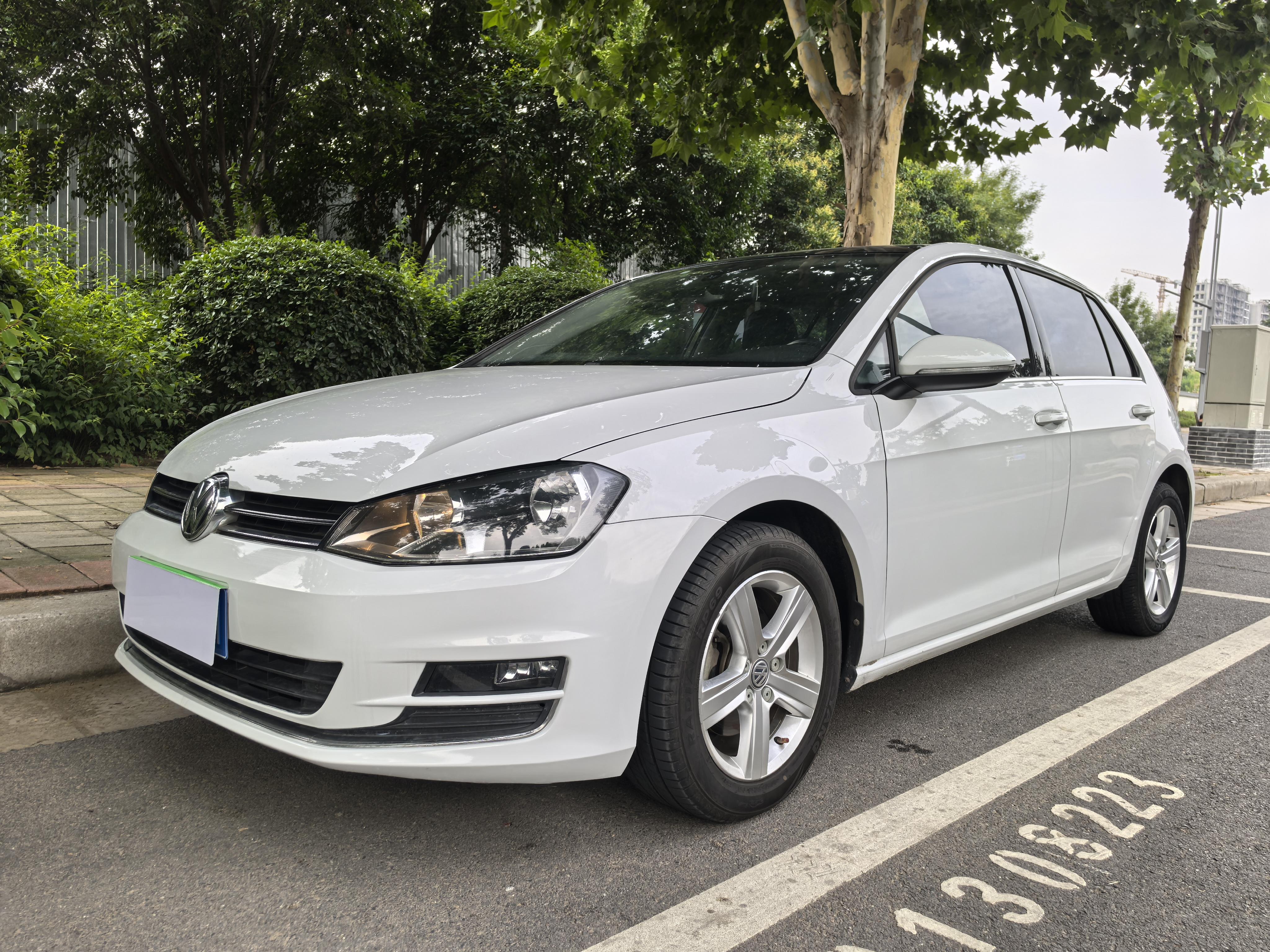 Volkswagen Golf Sportsvan 2015 thumb 9